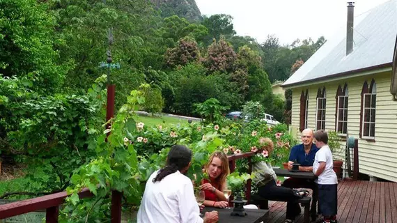 Glass House Mountains Ecolodge | Queensland - Glass House Mountains