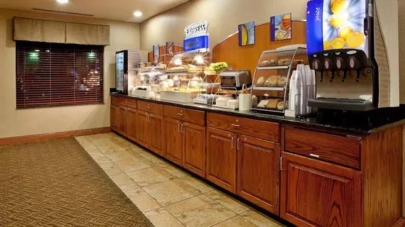 Holiday Inn Express Hotel & Suites Lewisburg | Batı Virginia - Lewisburg (ve civarı) - Lewisburg