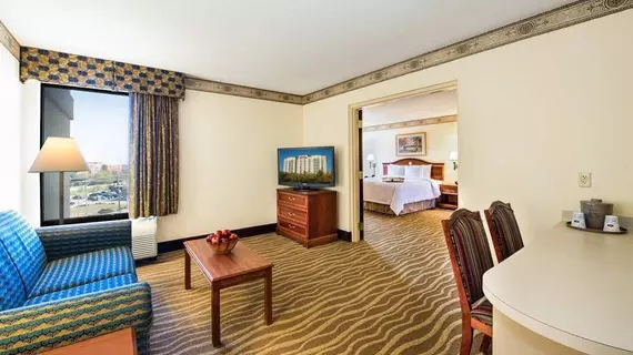 Hampton Inn & Suites-Atlanta Airport North-I-85 | Georgia - Atlanta (ve civarı) - East Point