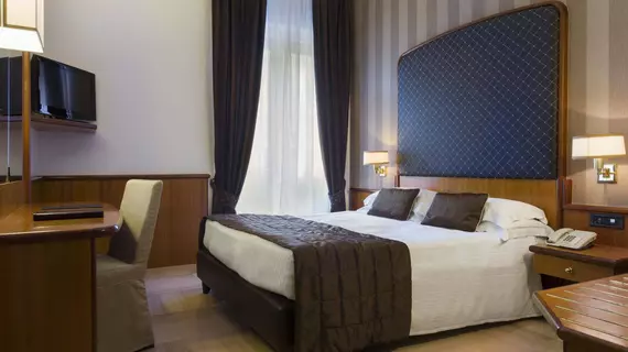 Hotel Manin | Lombardy - Milano (ve civarı) - Milano