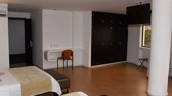 Hotel Metropolis Plaza Cali | Valle del Cauca - Cali (ve civarı) - Cali