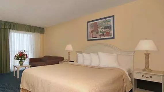 Quality Inn and Suites Oceanfront | Virginia - Norfolk - Virginia Beach (ve civarı) - Virginia Beach