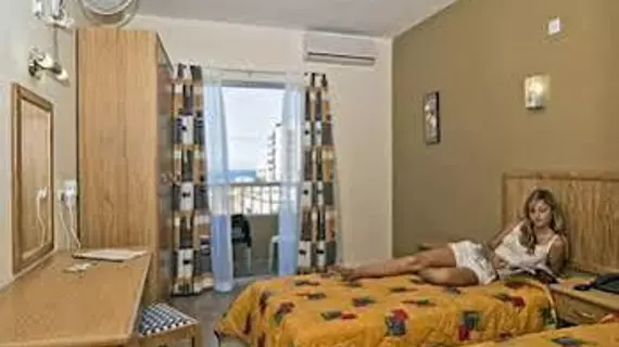 Qawra Point Holiday Complex | Malta - St. Paul's Bay - Qawra