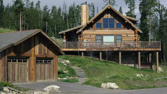 Powder Ridge Cabins | Montana - Big Sky