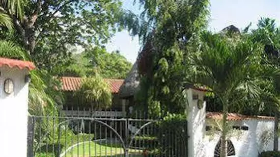 Casa Guardia Panama | Cocle - Rio Hato - El Farallon del Chiru