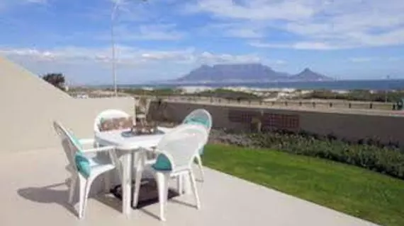 Blouberg Beachfront Accommodation | Western Cape (il) - West Coast DC - Drakenstein - Cape Town (ve civarı) - Cape Town - Bloubergstrand