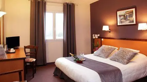 Comfort Hotel Paray Le Monial | Bourgogne-Franche-Comte - Saone-et-Loire (bölge) - Paray-le-Monial