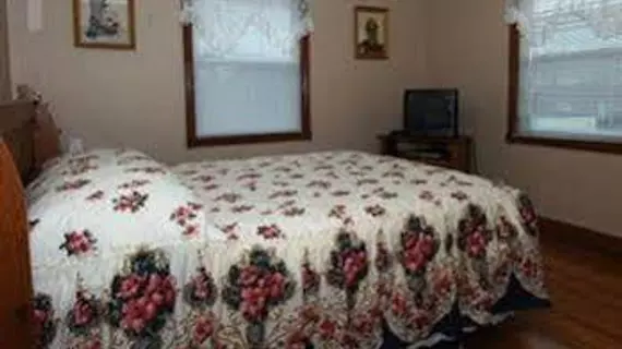 Dunn Street Inn Bed & Breakfast | Ontario - Niagara Regional Belediyesi - Niagara Şelalesi (ve civarı), Kanada - Niagara Şelalesi