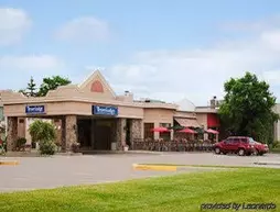 Travelodge Cambridge-Waterloo | Ontario - Kitchener (ve civarı) - Cambridge