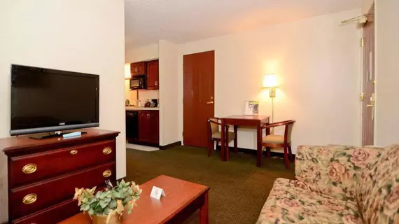 Best Western Airport Suites | Indiana - Indianapolis (ve civarı) - Indianapolis