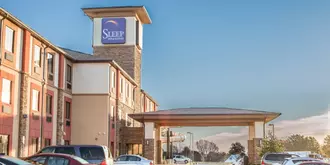 Sleep Inn & Suites and Indoor Water Park