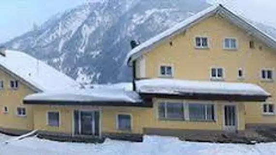 Hotel Cucagna | Maloja District - Graubuenden - Disentis