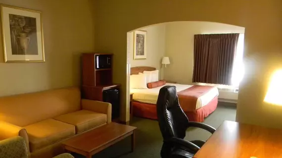 Best Western Governors Inn and Suites | Kansas - Wichita (ve civarı) - Viçita