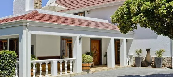 Woodlands Guest House | Western Cape (il) - West Coast DC - Drakenstein - Cape Town (ve civarı) - Cape Town - Somerset West