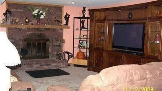 Sunset Acres Bed and Breakfast | Missouri - Higginsville (ve civarı) - Odessa