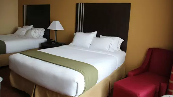 Holiday Inn Express Hotel & Suites Richmond | Kentucky - Lexington (ve civarı) - Richmond