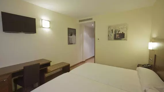 Hotel Zalle Don Fernando | Asturias - Oviedo (ve civarı) - Siero