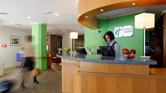 Holiday Inn Express Madrid Tres Cantos | Madrid Özerk Topluluğu - Madrid (ve civarı) - Tres Cantos