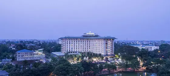 Chatrium Hotel Royal Lake Yangon | Yangon - Tamwe Kasabası