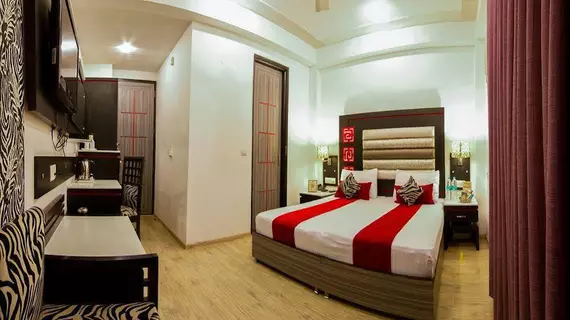 FabHotel Suncourt Karol Bagh | Batı Delhi - Ulusal Eyalet Başkenti Delhi - Delhi (ve civarı) - Yeni Delhi - Karol Bagh