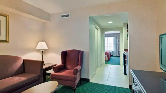 Holiday Inn Express Hotel & Suites Milton | Ontario - Milton