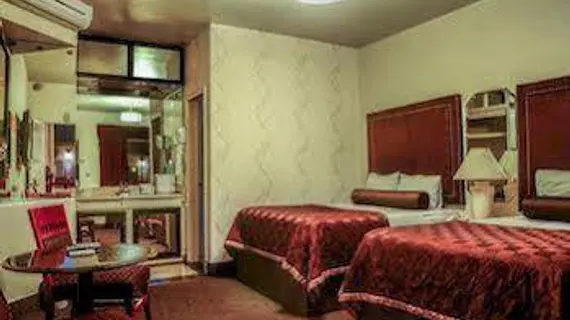 Hotel Frontiere | Kuzey Baja California - Tijuana (ve civarı) - Tijuana