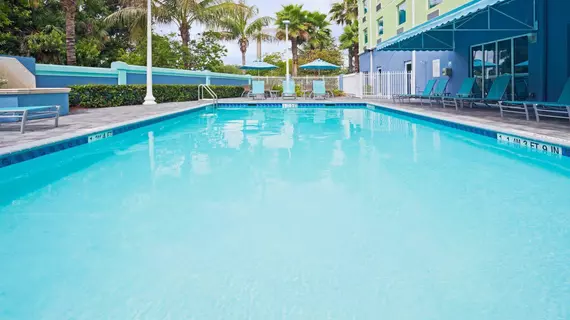 Holiday Inn Express Hotel & Suites Fort Lauderdale Airport/Cruise Port | Florida - Fort Lauderdale (ve civarı) - Fort Lauderale