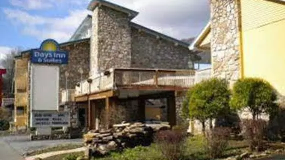 Days Inn & Suites Downtown Gatlinburg Parkway | Tennessee - Gatlinburg - Pigeon Forge (ve civarı) - Gatlinburg