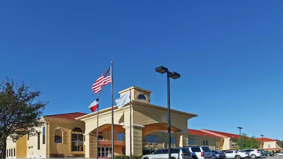 La Quinta Inn & Suites Dallas Las Colinas | Teksas - Dallas (ve civarı) - Irving - Las Colinas