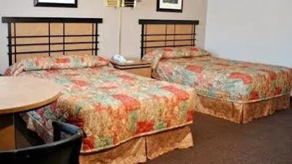 Econo Lodge Colonie Center Mall | New York - Albany (ve civarı) - Albany