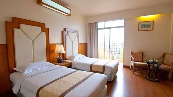 Golden Beach Hotel Pattaya | Chonburi (vilayet) - Pattaya (ve civarı) - Pattaya - Pattaya Körfezi