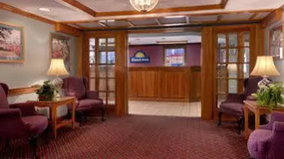 Days Inn Amherst | Ohio - Cleveland (ve civarı) - Amherst