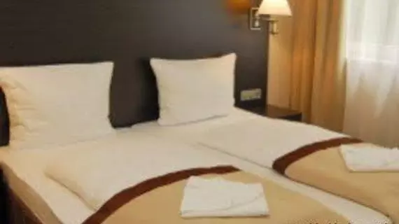 Centro Hotel Kurfürstendamm | Berlin (ve civarı) - Tempelhof-Schoeneberg - Diplomatic Quarter - Batı Berlin Merkezi