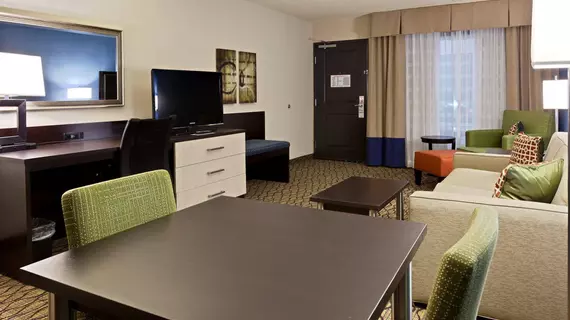 Holiday Inn & Suites Atlanta Airport North | Georgia - Atlanta (ve civarı) - East Point