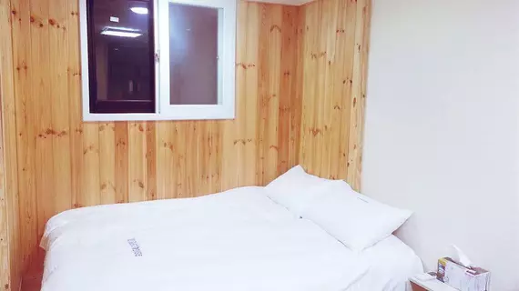 IU Guesthouse | Gyeonggi - Seul (ve civarı) - Seul - Myeongdong