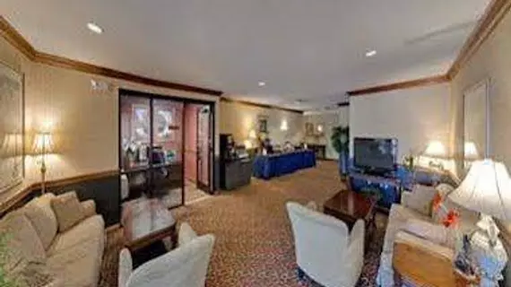 Hawthorn Suites by Wyndham Cincinnati | Ohio - Cincinnati (ve civarı) - Cincinnati - Sharonville