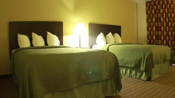 Quality Inn & Suites Pensacola | Florida - Pensacola (ve civarı) - Pensacola