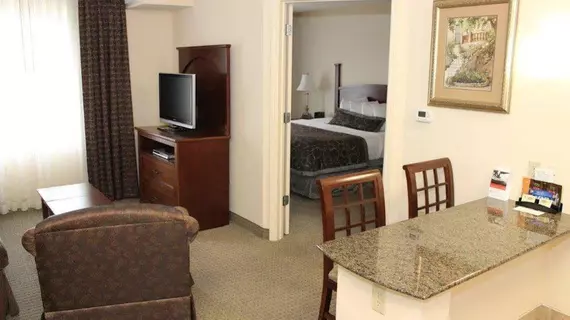 Staybridge Suites Milwaukee Airport South | Wisconsin - Milwaukee (ve civarı) - Franklin