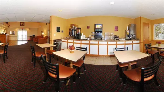 MainStay Suites Dubuque | Iowa - Dubuque (ve civarı) - Dubuque