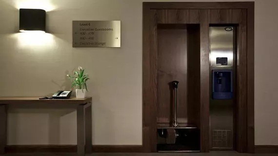 Hilton London Heathrow Airport Terminal 5 | Buckinghamshire (kontluk) - Slough