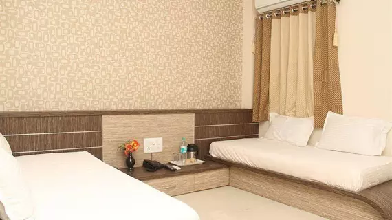 Hotel Shantikamal | Maharaştra - Kopargaon