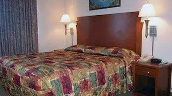 Econo Lodge McPherson | Kansas - Salina (ve civarı) - McPherson