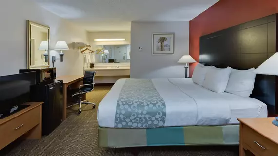 La Quinta Inn Tampa Near Busch Gardens | Florida - Tampa (ve civarı) - Tampa