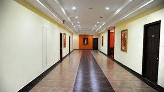 Hotel Crystal Castle | Karnataka - Bengaluru (ve civarı) - Bengaluru - JP Nagar