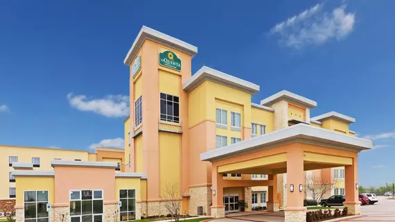 La Quinta Inn & Suites Burleson | Teksas - Fort Worth (ve civarı) - Burleson