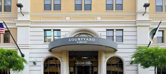 Courtyard by Marriott Norfolk Downtown | Virginia - Norfolk - Virginia Beach (ve civarı) - Norfolk