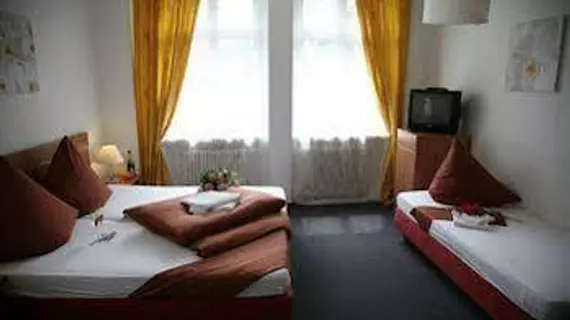 Hotel Pension Bolgerini Inn | Berlin (ve civarı) - Friedrichshain-Kreuzberg - Friedrichshain