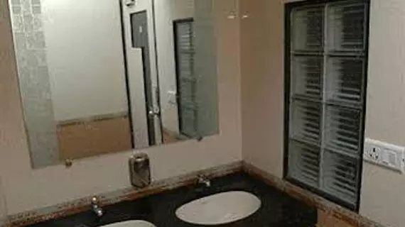 Nice Guest House | Maharaştra - Raigad - Bombay (ve civarı) - Bombay - Malad - Batı Banliyöleri