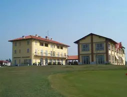 Vi.Co Residence nel Golf | Lombardy - Monza ve Brianza Vilayeti - Usmate Velate