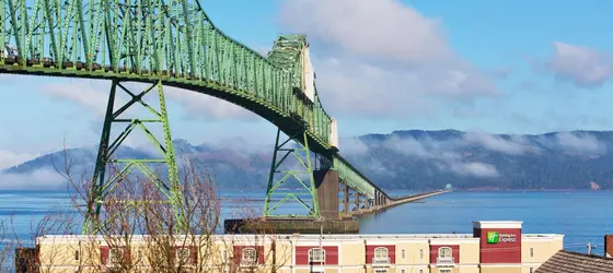 Holiday Inn Express Hotel & Suites Astoria | Oregon - Oregon Coast - Astoria